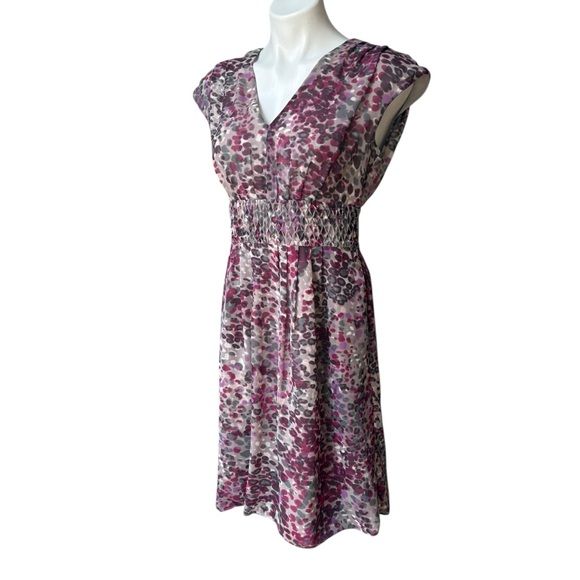 Banana Republic V-Neck Cap Sleeve Smocked Waist Chiffon Dress, Sz 2 - Picture 3 of 15